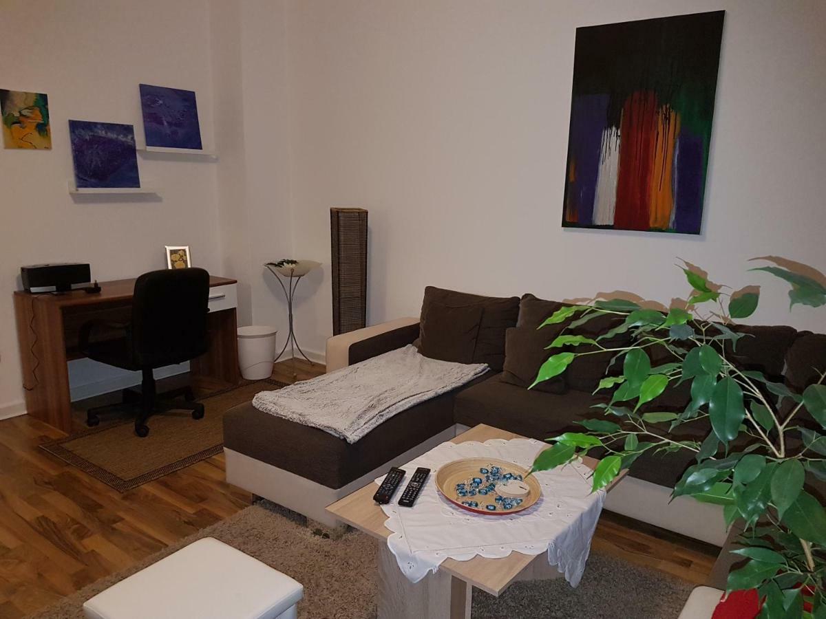 Apartment Schoene In *